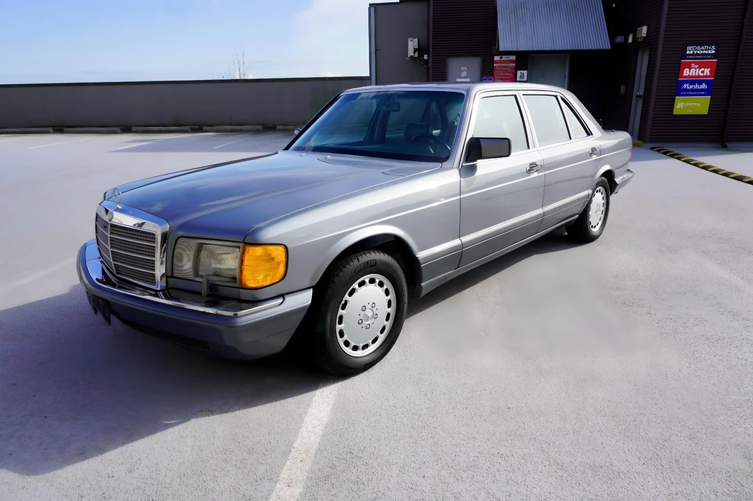 1991 Mercedes-Benz W126 S-Class Sedan - Image 4 of 31