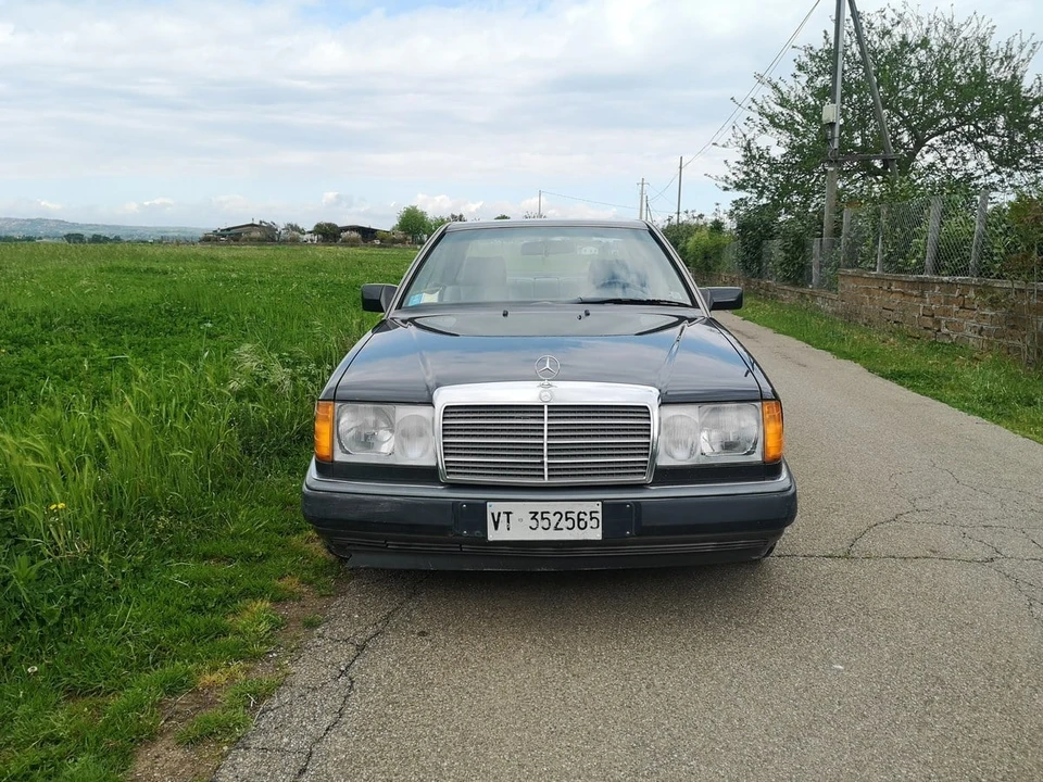 1991 Mercedes-Benz W124 E-Class - Image 17 of 31