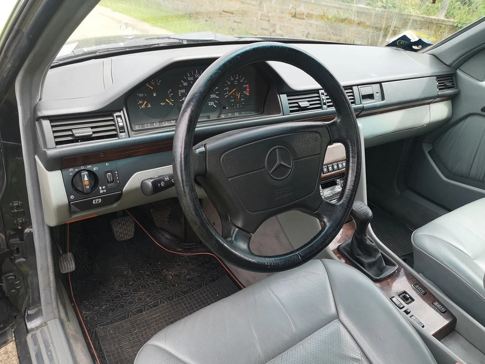 1991 Mercedes-Benz W124 E-Class - Image 27 of 31