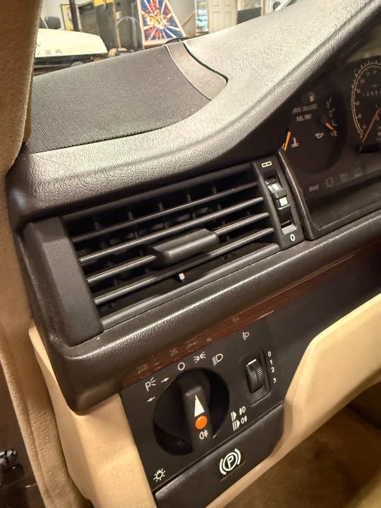 1991 Mercedes-Benz W124 E-Class - Image 12 of 21