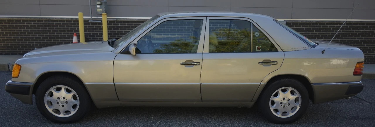 1991 Mercedes-Benz W124 E-Class - Image 6 of 21