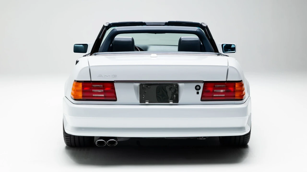 1991 Mercedes-Benz R129 SL 55 & SL 60 & SL 70 & SL 72 & SL 73 AMG - Image 2 of 31