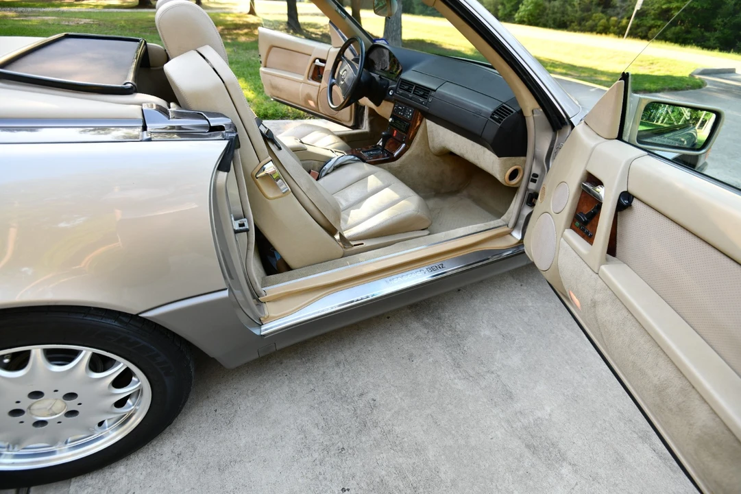 1991 Mercedes-Benz R129 SL-Class - Image 10 of 21