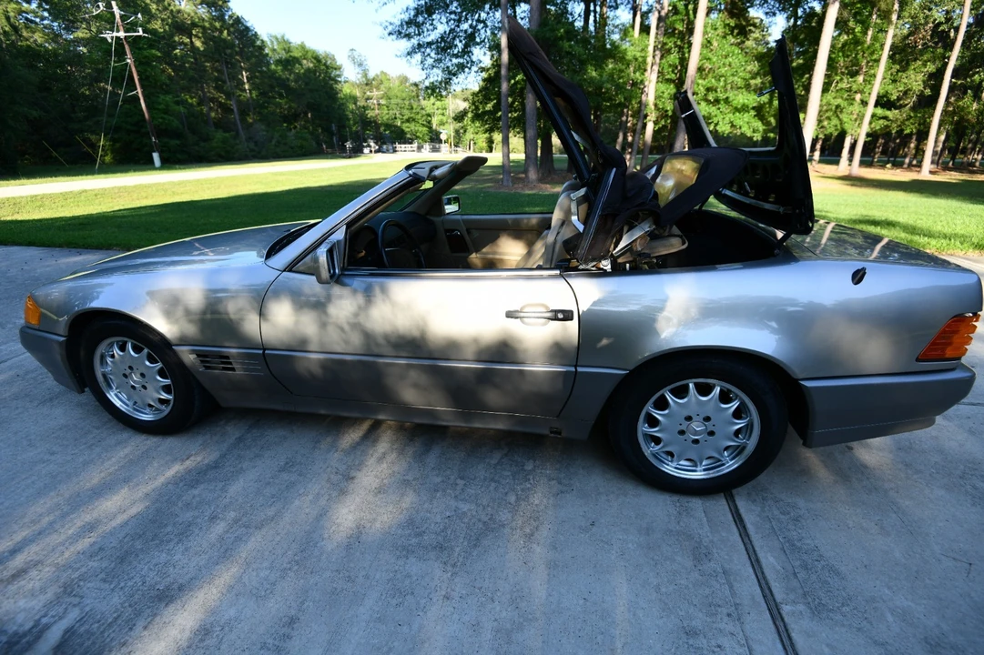1991 Mercedes-Benz R129 SL-Class - Image 16 of 21