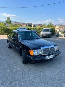 1991 Mercedes-Benz E Class 200E