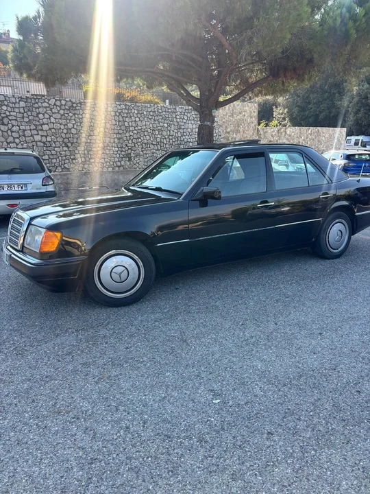 1991 Mercedes-Benz W124 E-Class - Image 8 of 31