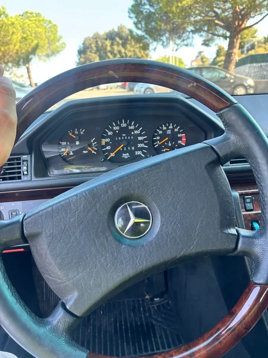 1991 Mercedes-Benz W124 E-Class - Image 15 of 31
