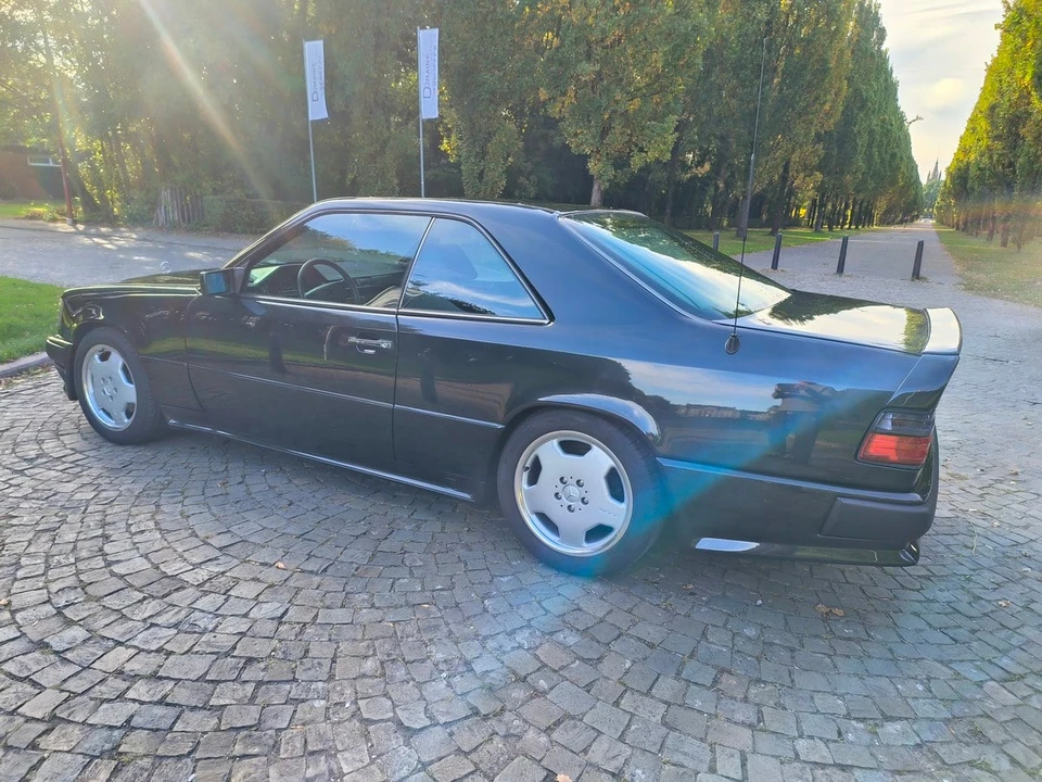 1991 Mercedes-Benz W124 E-Class - Image 12 of 30