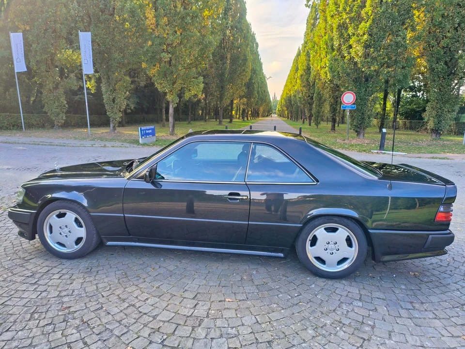 1991 Mercedes-Benz W124 E-Class - Image 11 of 30