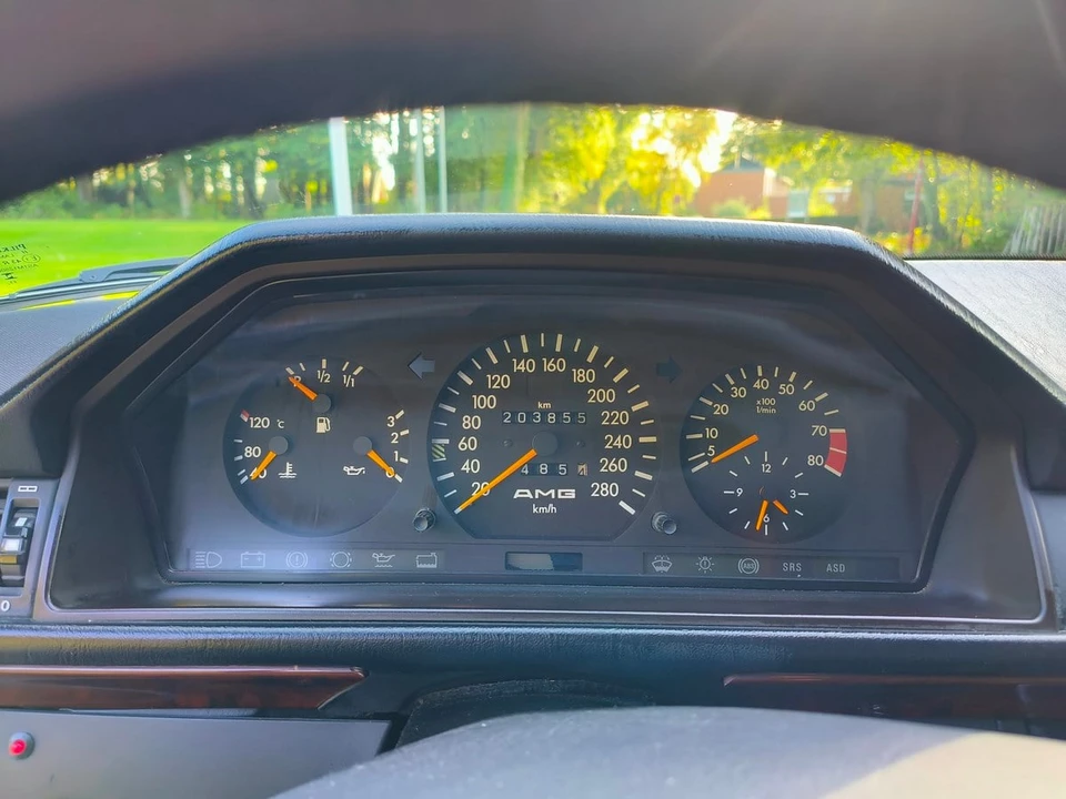 1991 Mercedes-Benz W124 E-Class - Image 22 of 30