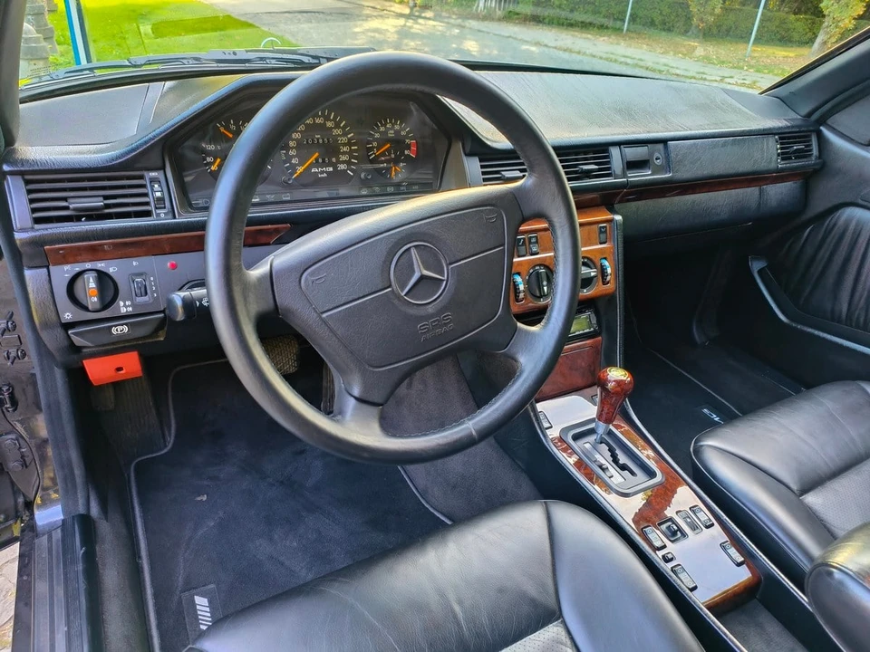 1991 Mercedes-Benz W124 E-Class - Image 20 of 30