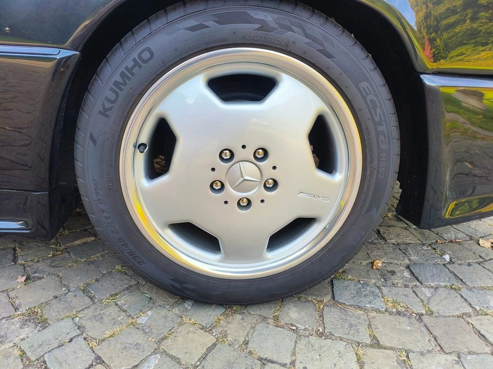 1991 Mercedes-Benz W124 E-Class - Image 17 of 30