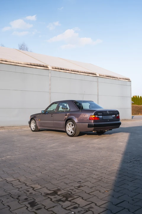 1991 Mercedes-Benz 500E & E500 - Image 18 of 31