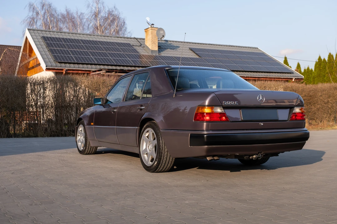 1991 Mercedes-Benz 500E & E500 - Image 14 of 31
