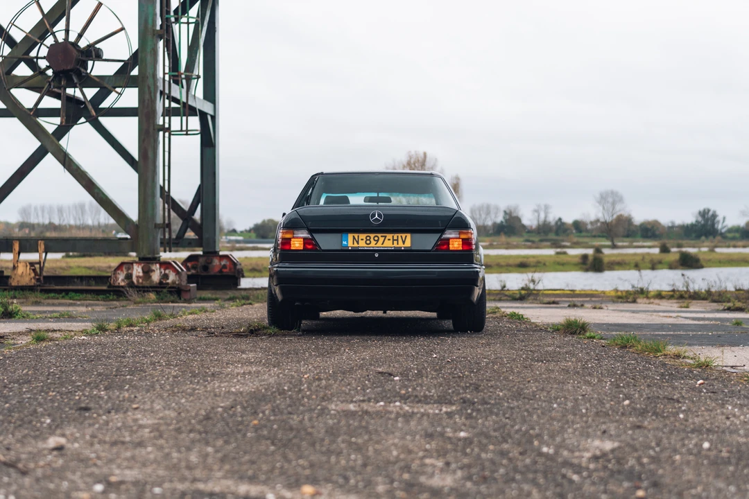 1991 Mercedes-Benz 500E & E500 - Image 14 of 31