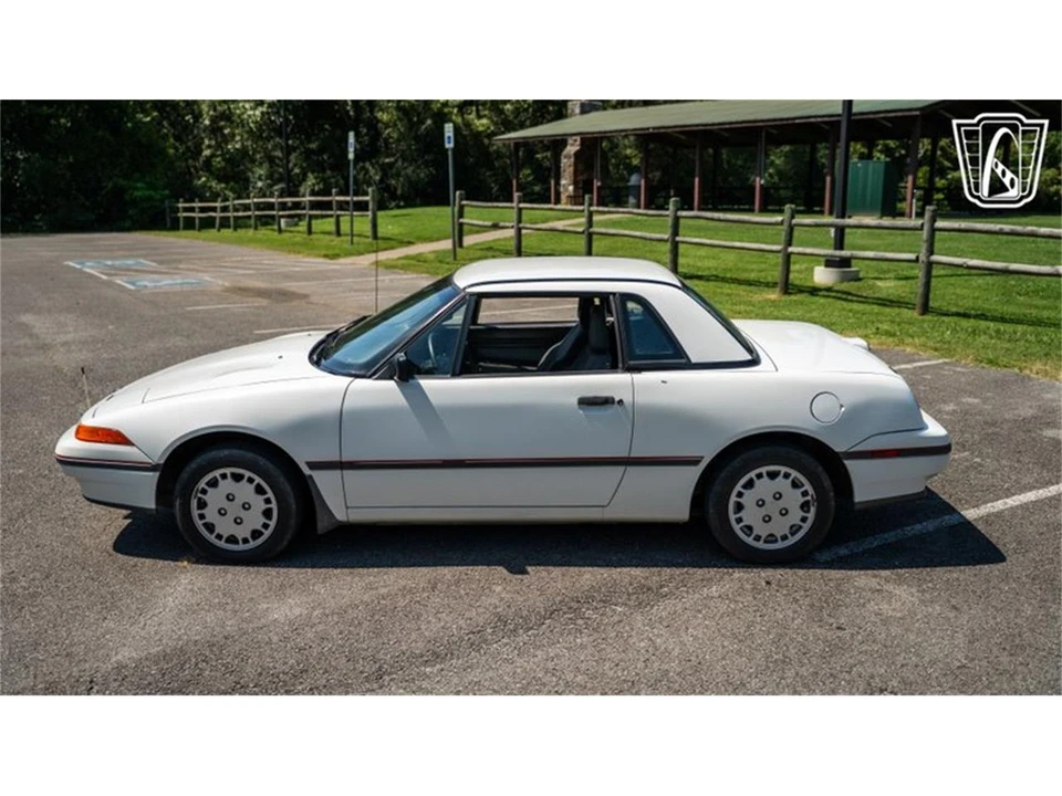 1991 Mercury Capri - Image 8 of 31