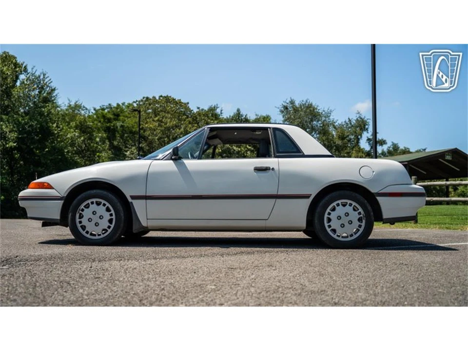 1991 Mercury Capri - Image 10 of 31
