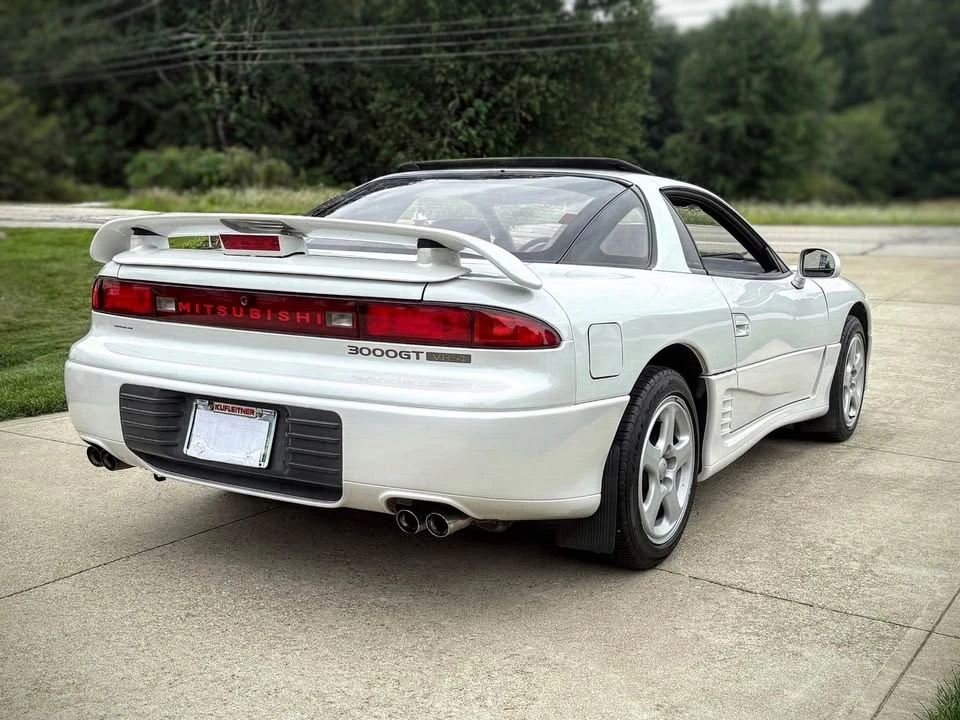 1991 Mitsubishi 3000GT Series 1 - Image 2 of 18