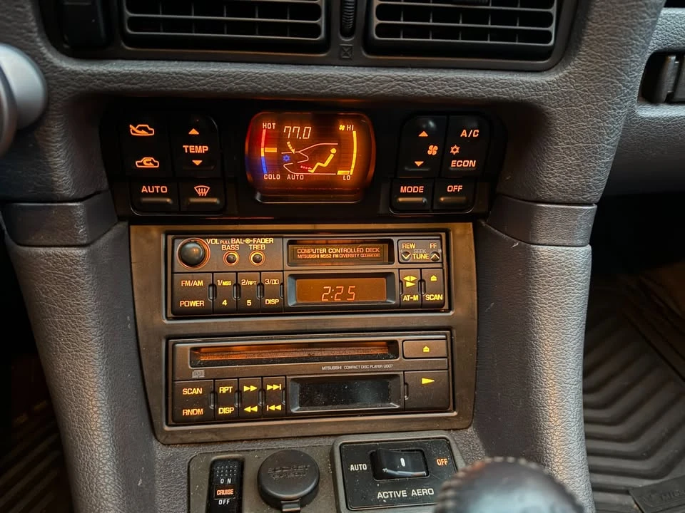 1991 Mitsubishi 3000GT Series 1 - Image 8 of 9