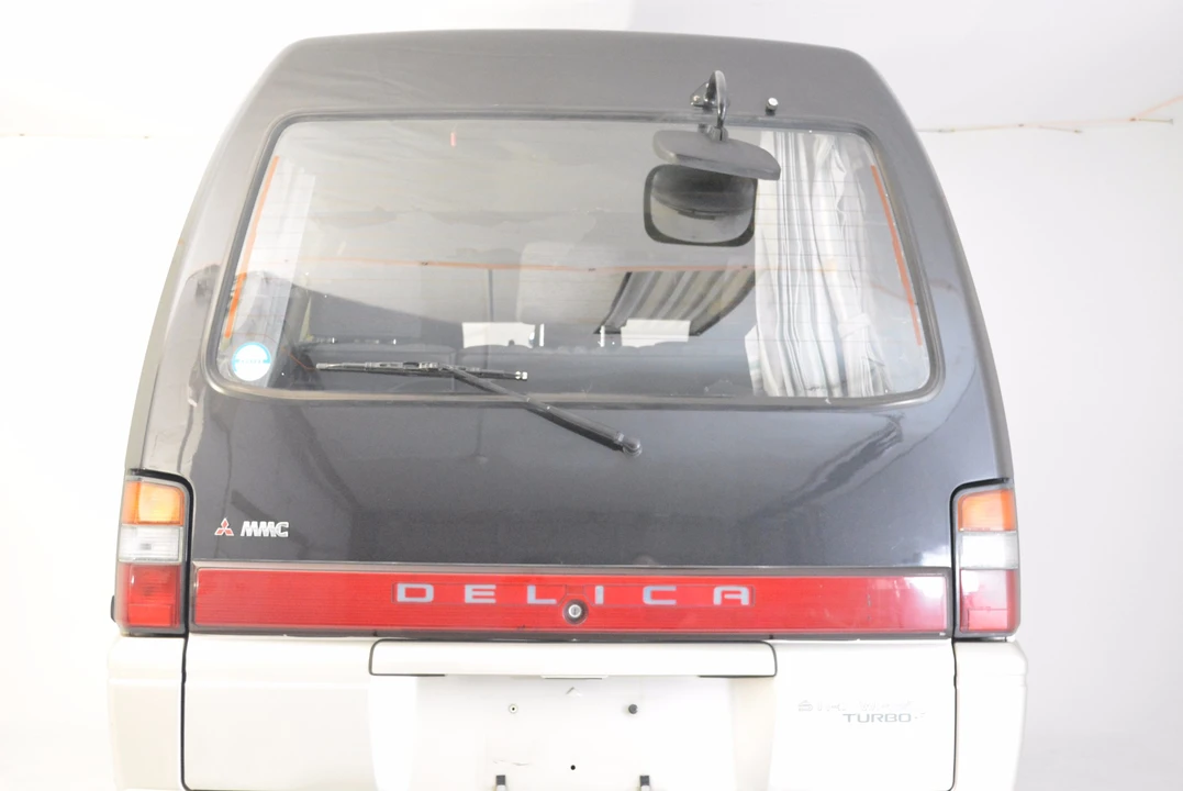 1991 Mitsubishi Delica 2nd Gen - Image 10 of 31