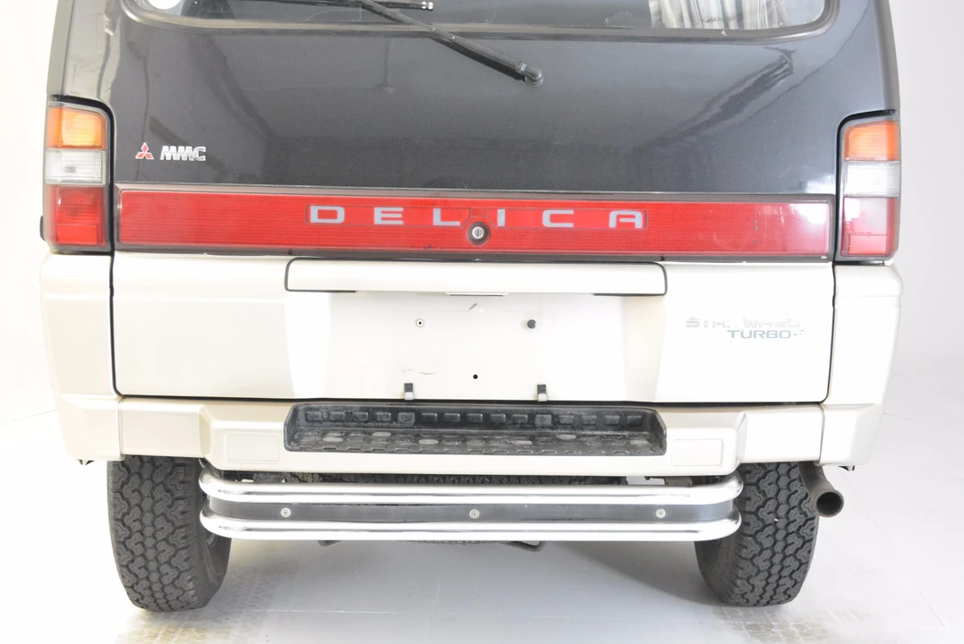 1991 Mitsubishi Delica 2nd Gen - Image 11 of 31