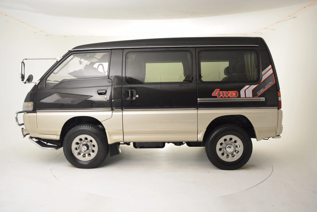 1991 Mitsubishi Delica 2nd Gen - Image 6 of 31