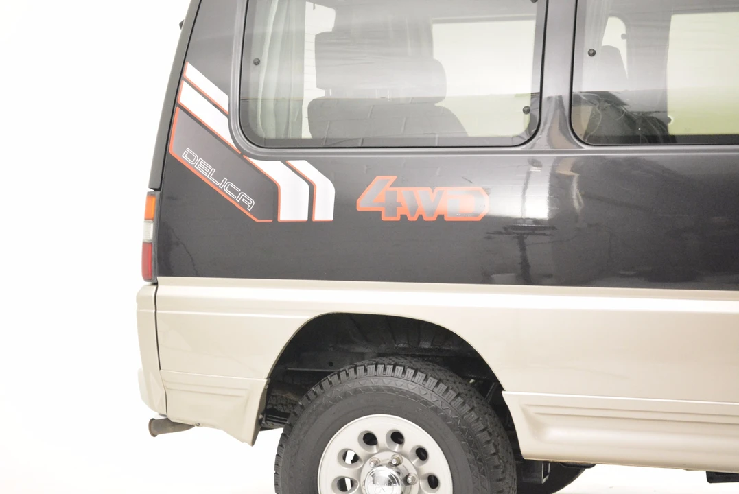 1991 Mitsubishi Delica 2nd Gen - Image 22 of 31