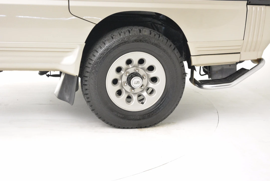 1991 Mitsubishi Delica 2nd Gen - Image 23 of 31