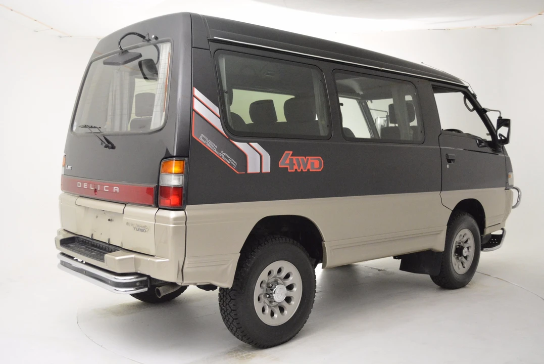 1991 Mitsubishi Delica 2nd Gen - Image 3 of 31
