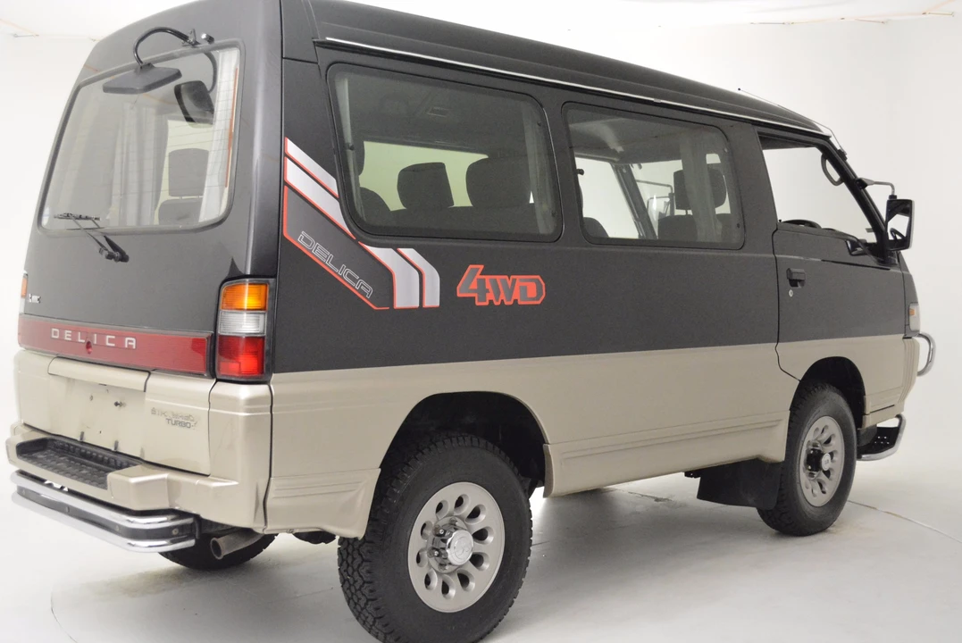 1991 Mitsubishi Delica 2nd Gen - Image 4 of 31