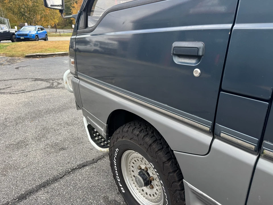 1991 Mitsubishi Delica 3rd Gen - Image 29 of 31