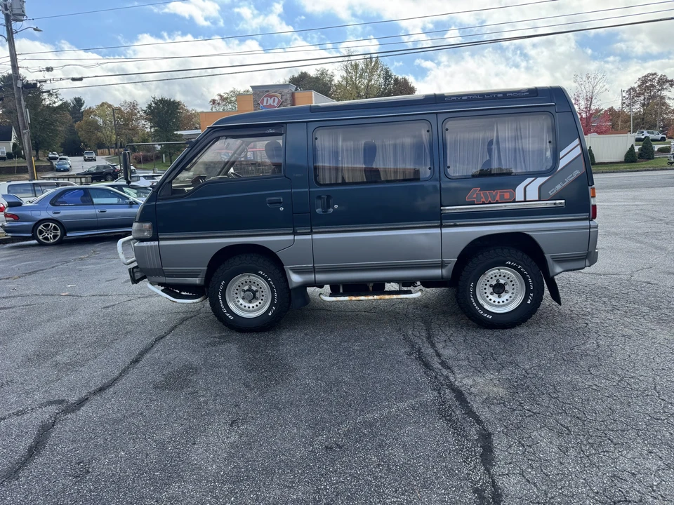 1991 Mitsubishi Delica 3rd Gen - Image 19 of 31