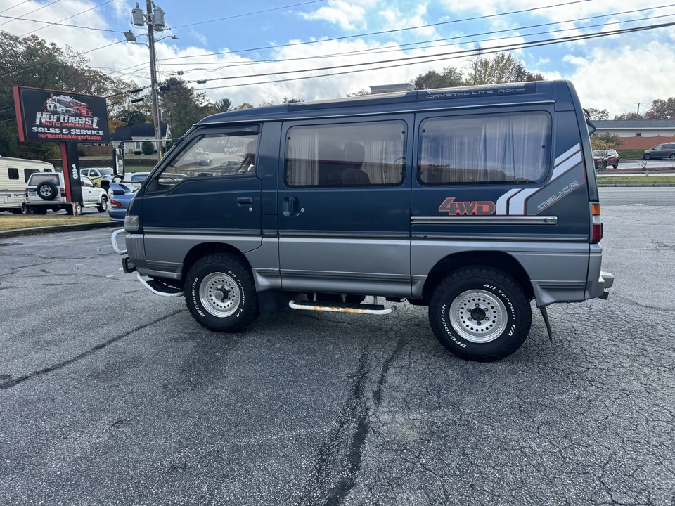 1991 Mitsubishi Delica 3rd Gen - Image 18 of 31