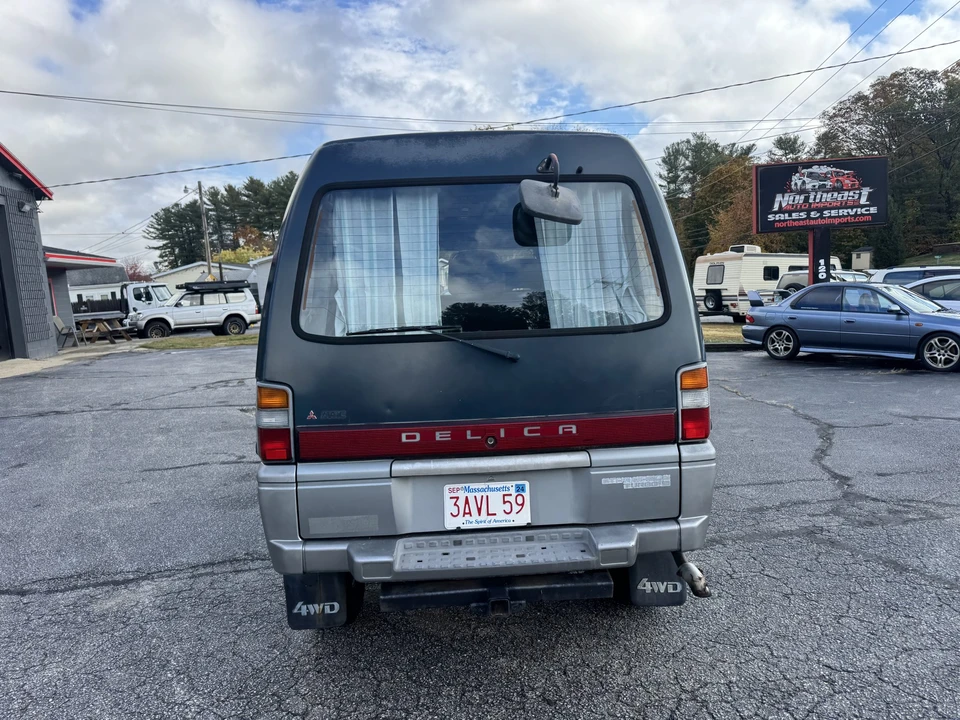 1991 Mitsubishi Delica 3rd Gen - Image 14 of 31