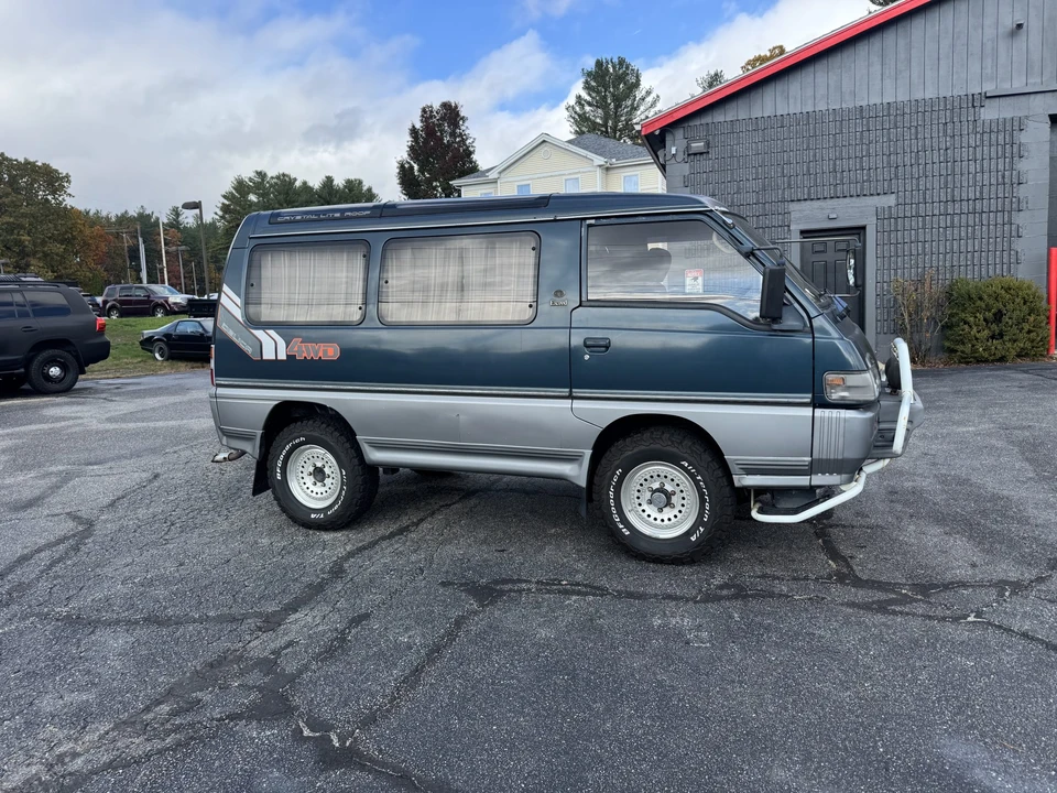 1991 Mitsubishi Delica 3rd Gen - Image 8 of 31
