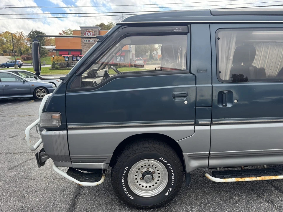 1991 Mitsubishi Delica 3rd Gen - Image 28 of 31