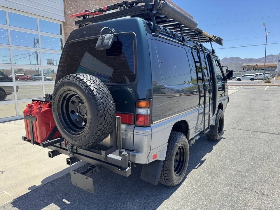 1991 Mitsubishi Delica 3rd Gen - Image 17 of 31