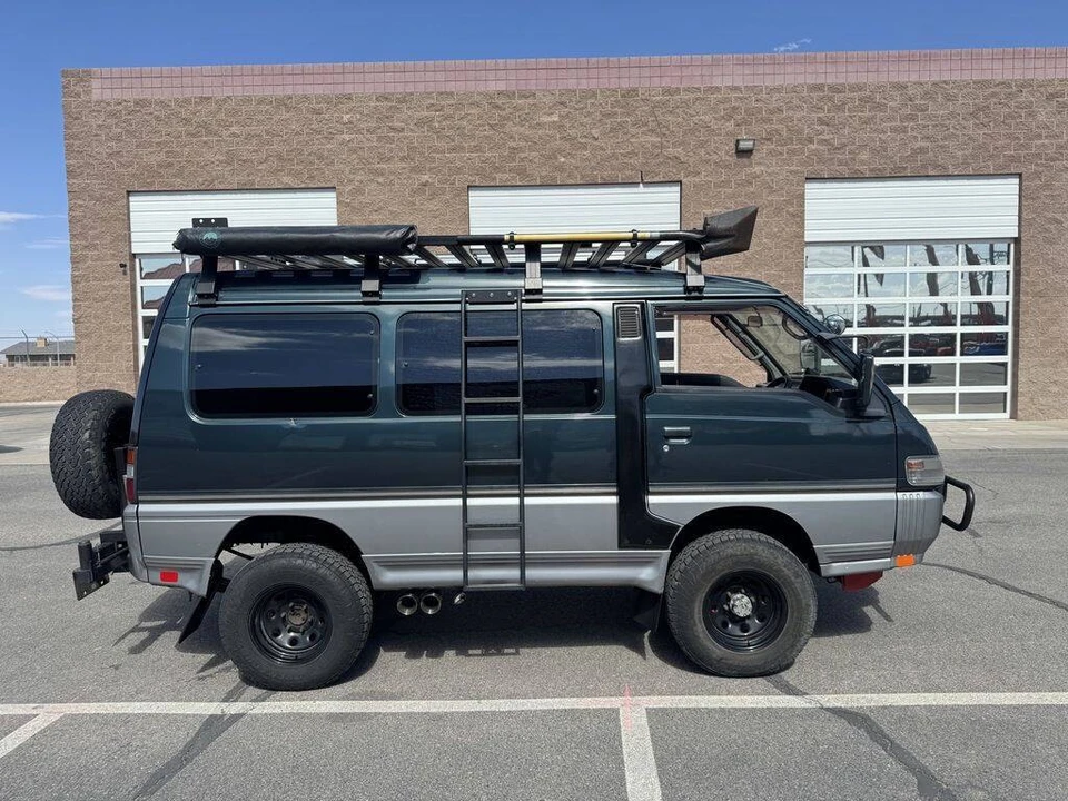 1991 Mitsubishi Delica 3rd Gen - Image 4 of 31