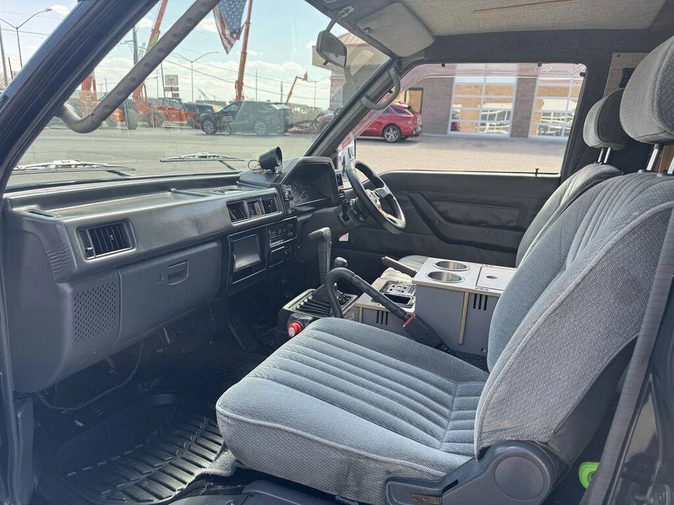 1991 Mitsubishi Delica 3rd Gen - Image 16 of 31