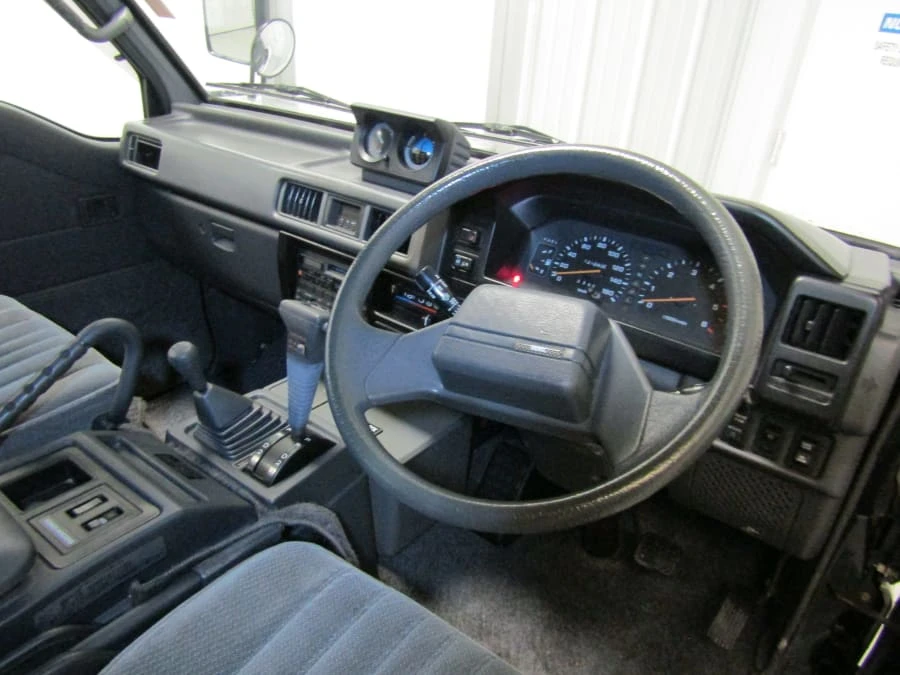 1991 Mitsubishi Delica 3rd Gen - Image 3 of 9