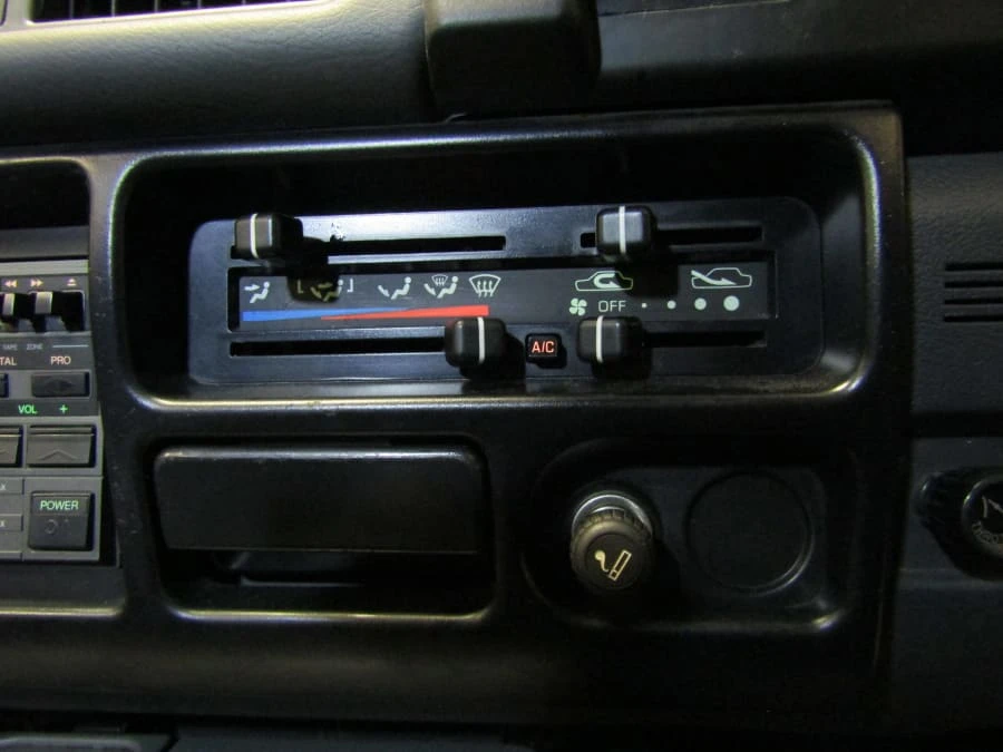 1991 Mitsubishi Delica 3rd Gen - Image 7 of 9
