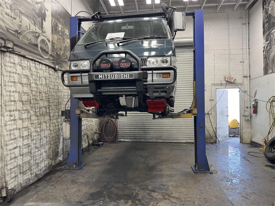 1991 Mitsubishi Delica 2nd Gen - Image 29 of 31