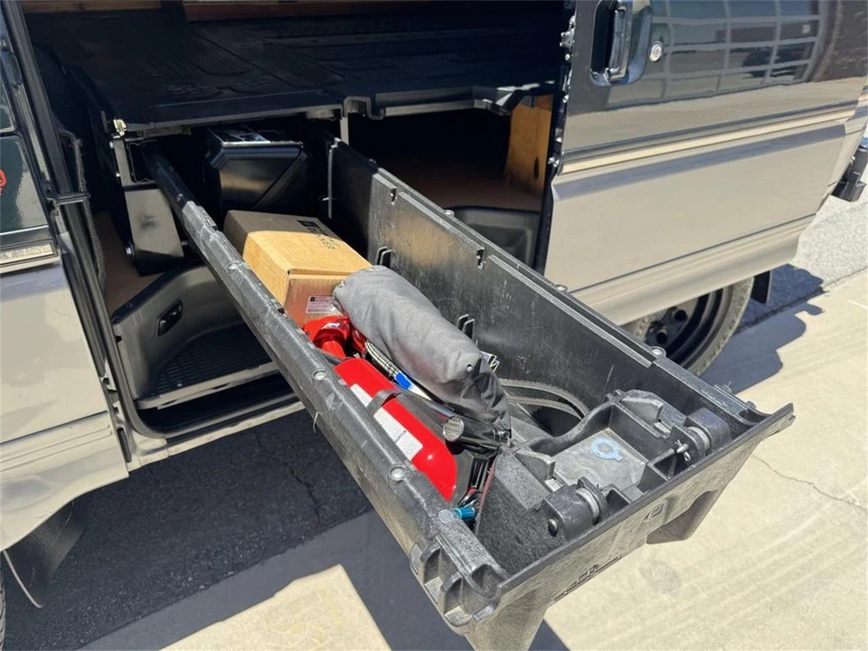 1991 Mitsubishi Delica 2nd Gen - Image 19 of 31