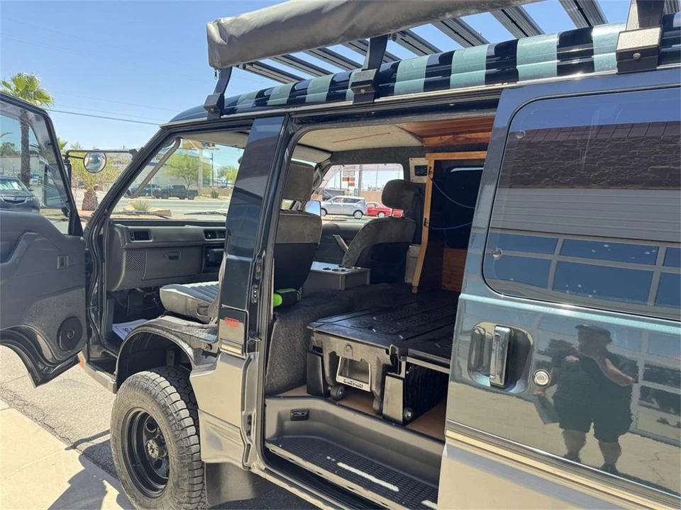 1991 Mitsubishi Delica 2nd Gen - Image 20 of 31
