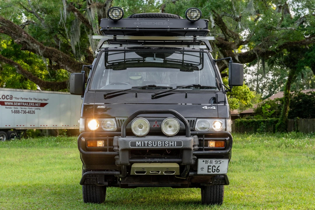 1991 Mitsubishi Delica 3rd Gen - Image 2 of 31