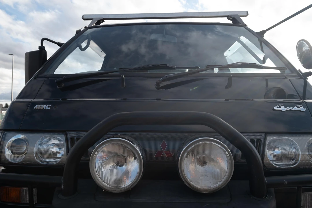 1991 Mitsubishi Delica 2nd Gen - Image 27 of 31