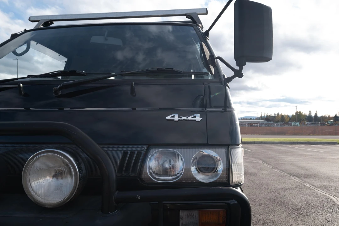 1991 Mitsubishi Delica 2nd Gen - Image 28 of 31