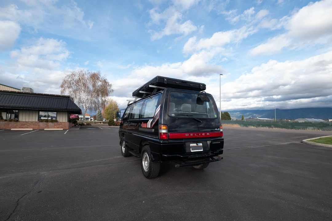 1991 Mitsubishi Delica 2nd Gen - Image 10 of 31