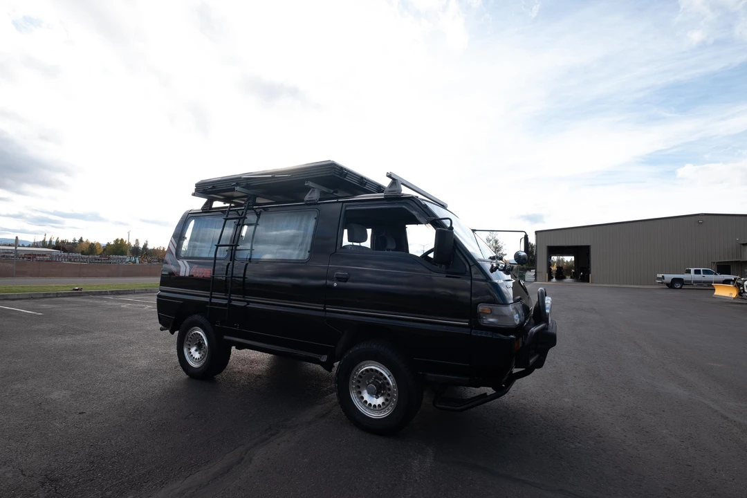 1991 Mitsubishi Delica 2nd Gen - Image 13 of 31