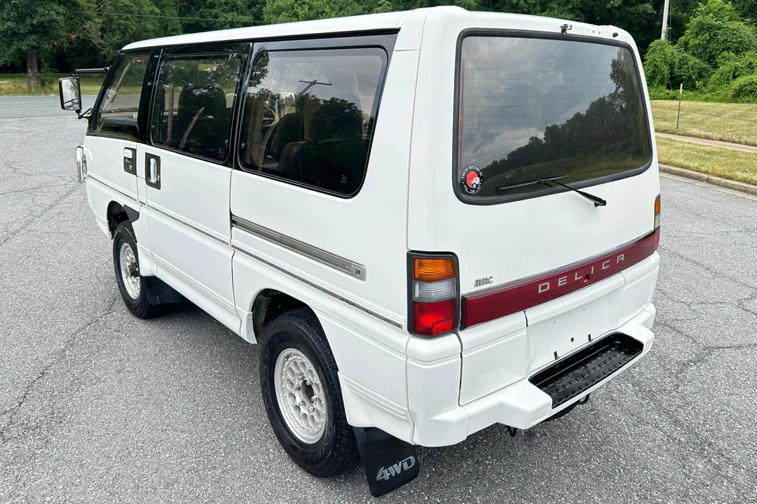 1991 Mitsubishi Delica 3rd Gen - Image 4 of 31